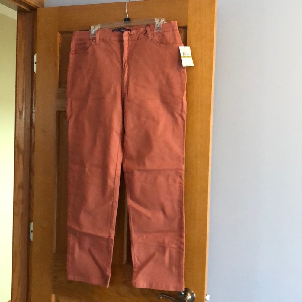 Women’s jeans